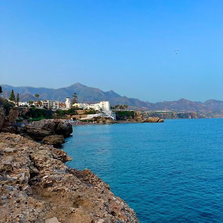 Costa Suri Apartment Nerja Bagian luar foto